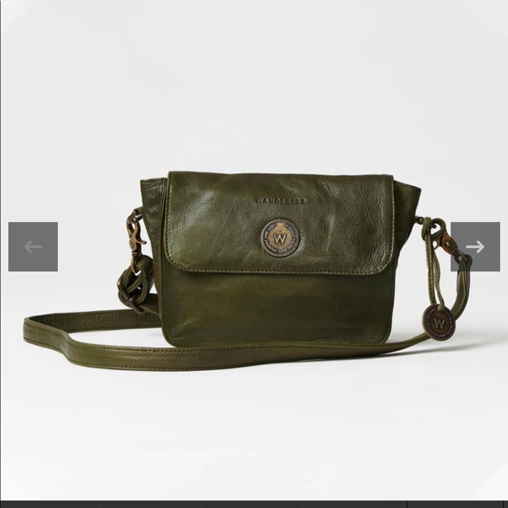 The Wanderers Travel Co “PUGLIA CROSSBODY” in olive